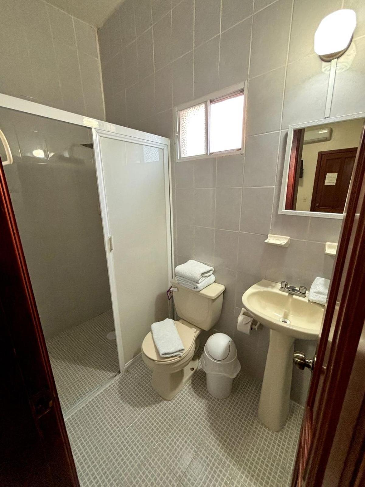 Hotel Casa Blanca Тлакотаплан Екстериор снимка