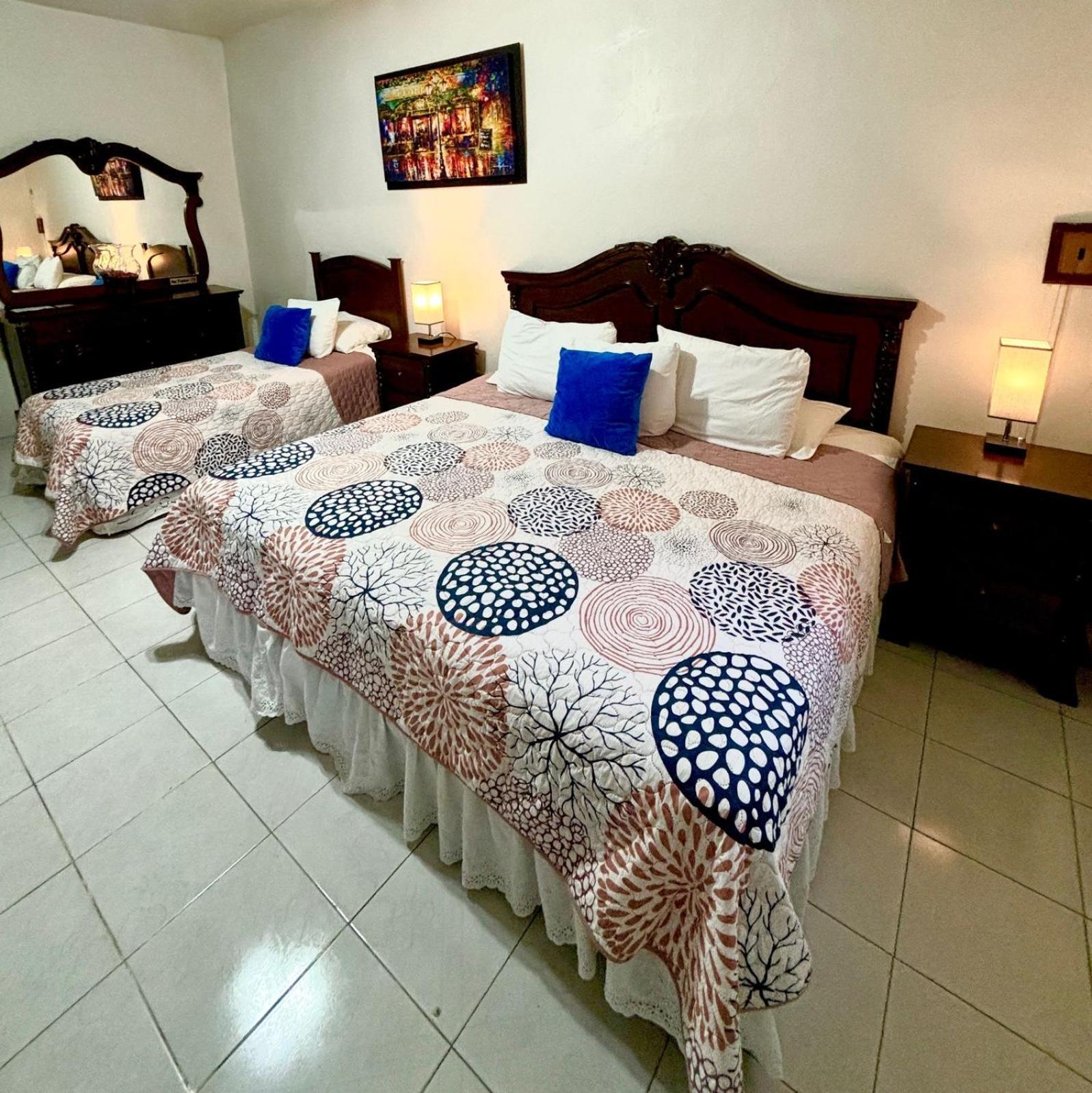 Hotel Casa Blanca Тлакотаплан Екстериор снимка